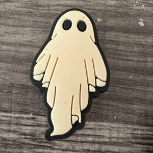 Neutral Ghost Shoe Charm 5/$20